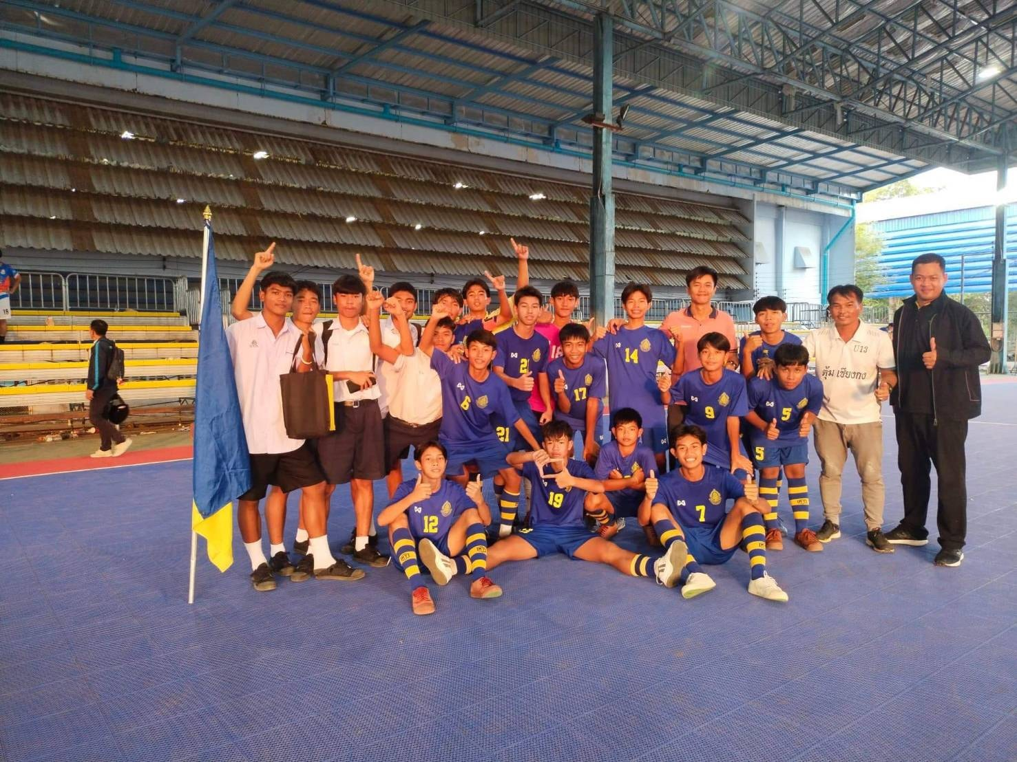 ได้รับรางวัลรองชนะเลิศอันดับ 2 ในการแข่งขันฟุตซอลกาญจนบุรี Excellence Sports Championships 2022 U15